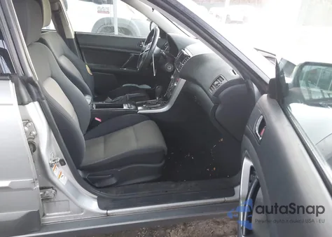 2007 Subaru Outback 2.5I from USA, damaged, VIN 4S4BP61C577323215